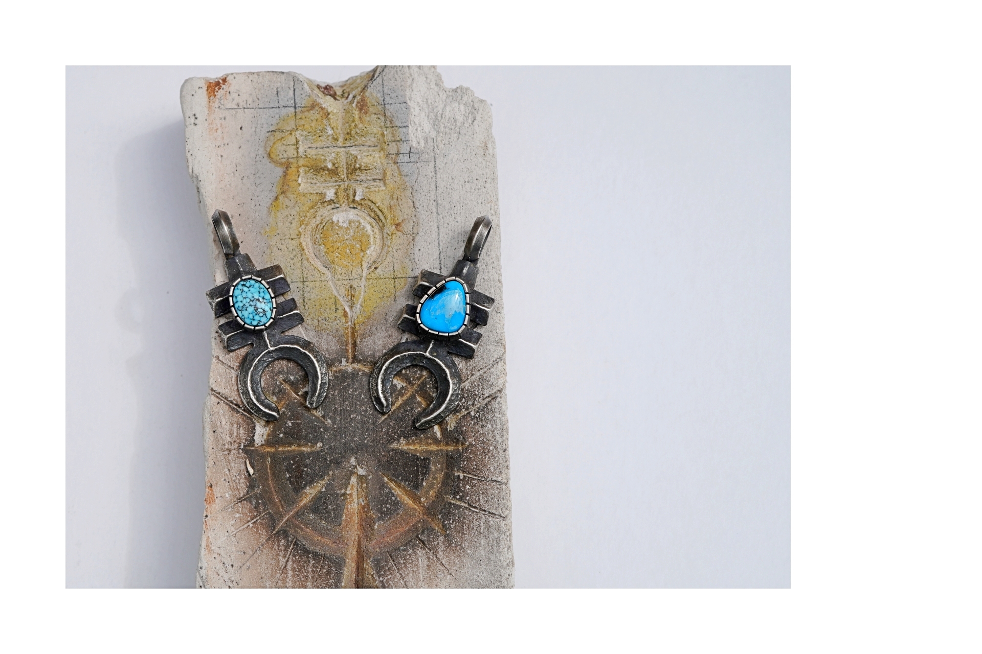 Tufa 綠松石舊化 【 小吊墜 】