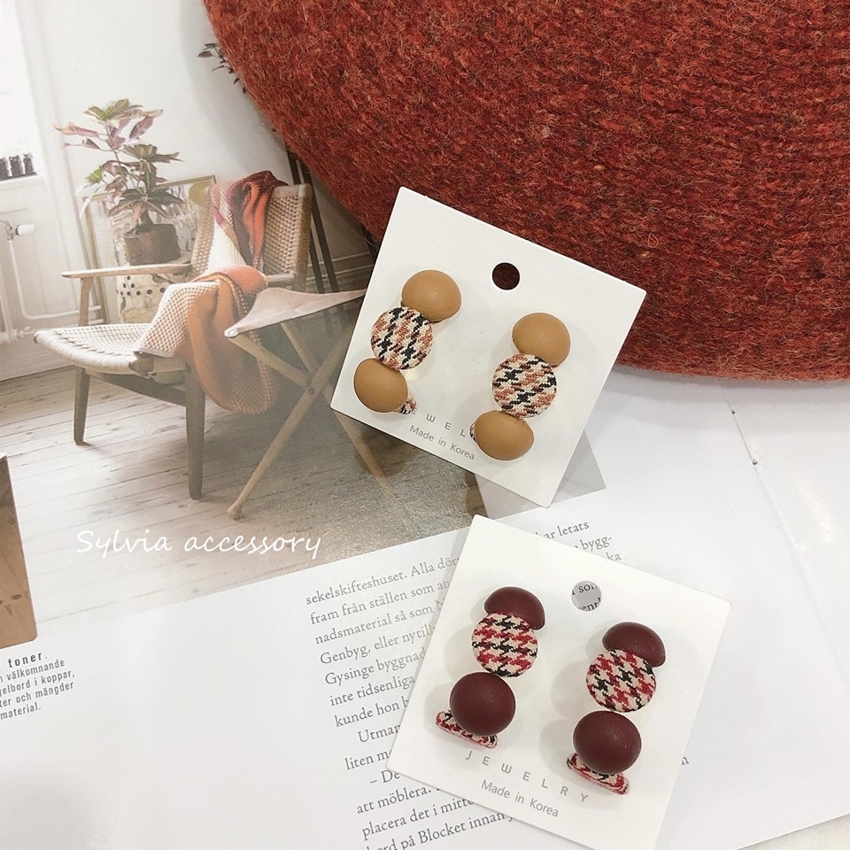 韓 - 皮革千鳥紋設計耳環