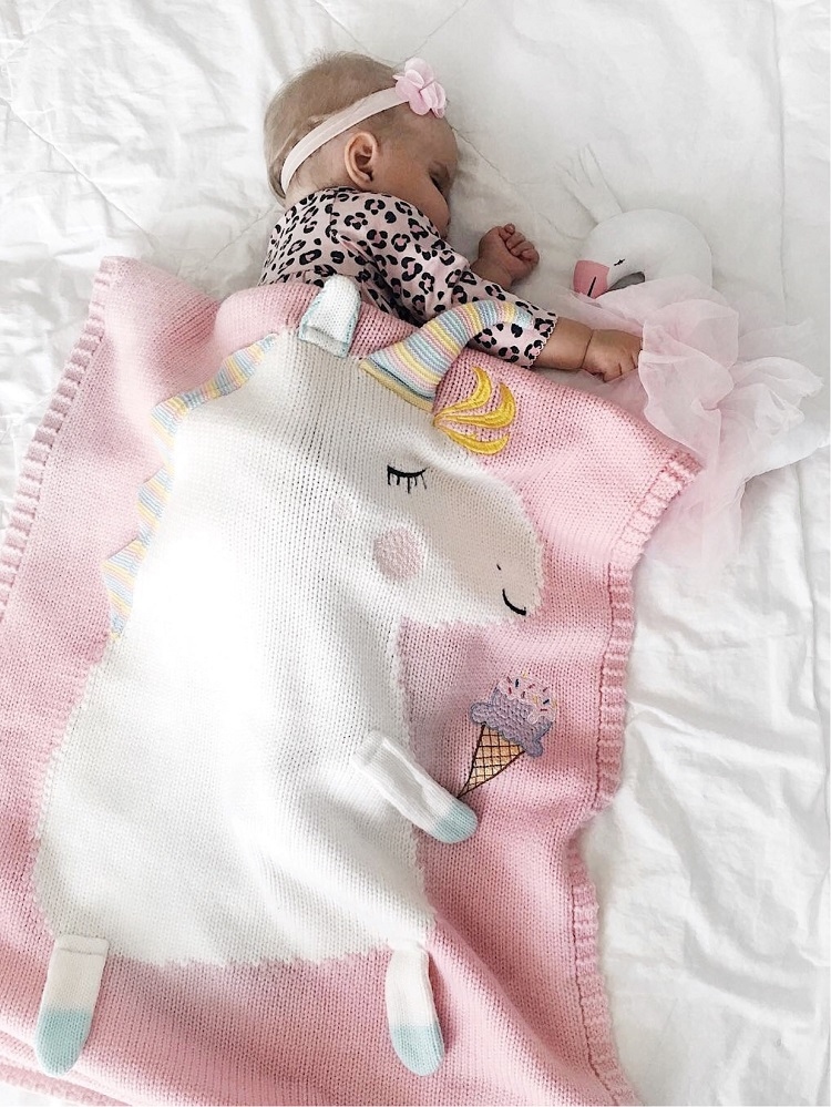 Baby girl outlet unicorn blanket