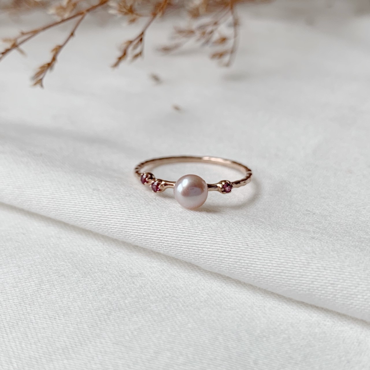 不規則玫瑰石榴粉珍珠戒指-玫瑰金