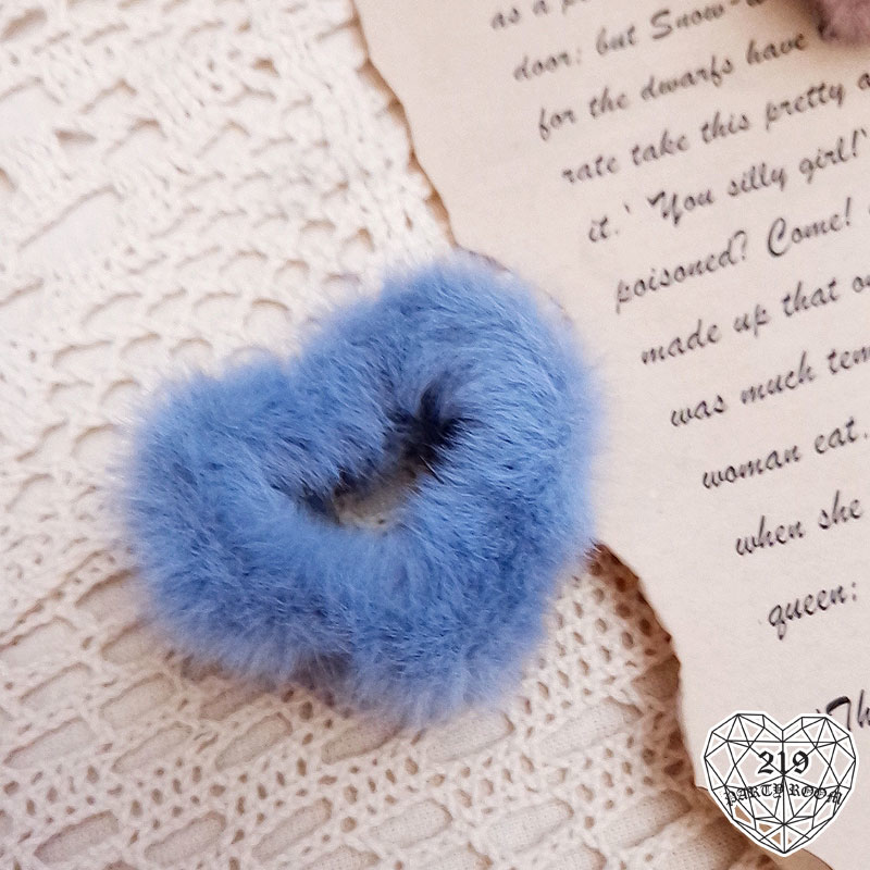 毛茸茸小愛心鯊魚夾