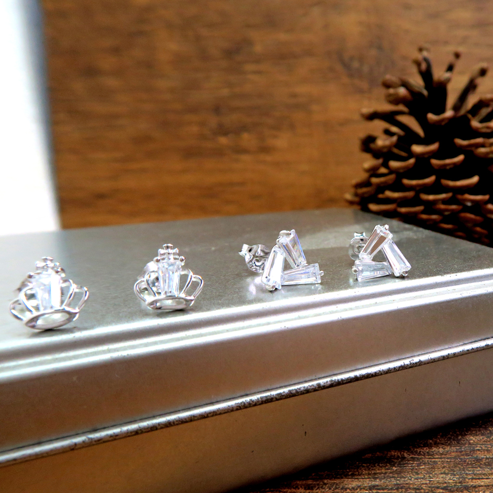 戀曲三角方晶 純銀耳環 (白K金色款)