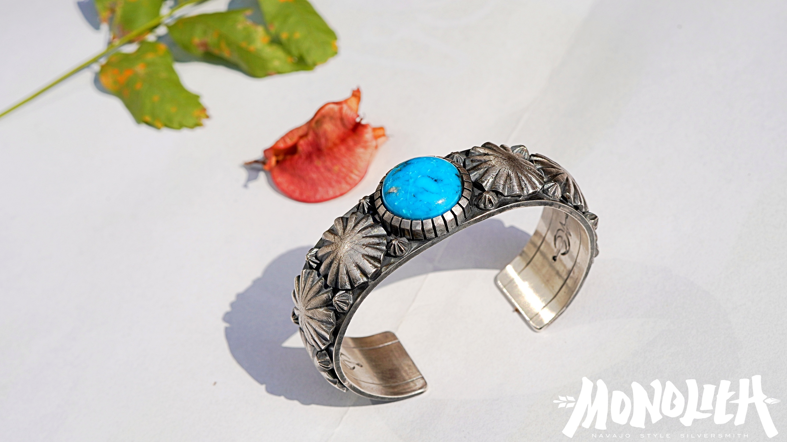 Ithaca Peak 舊化打印銀貝 【 手環 】