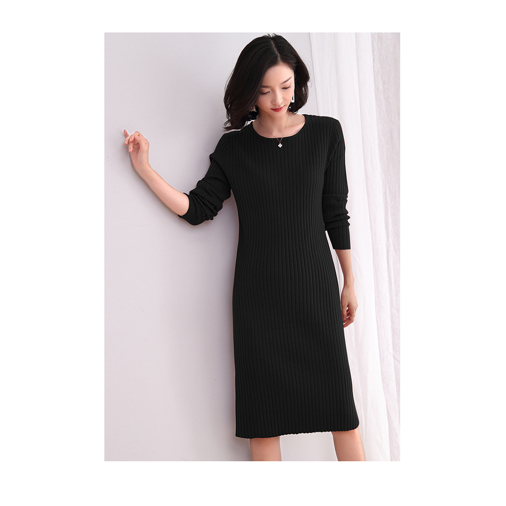 DEER.W 圓領坑條直筒針織洋裝 黑色