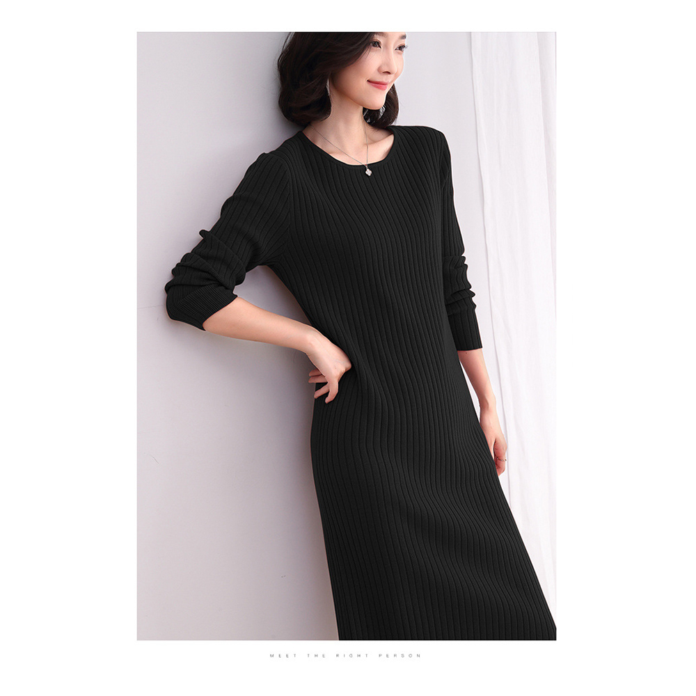 DEER.W 圓領坑條直筒針織洋裝 黑色