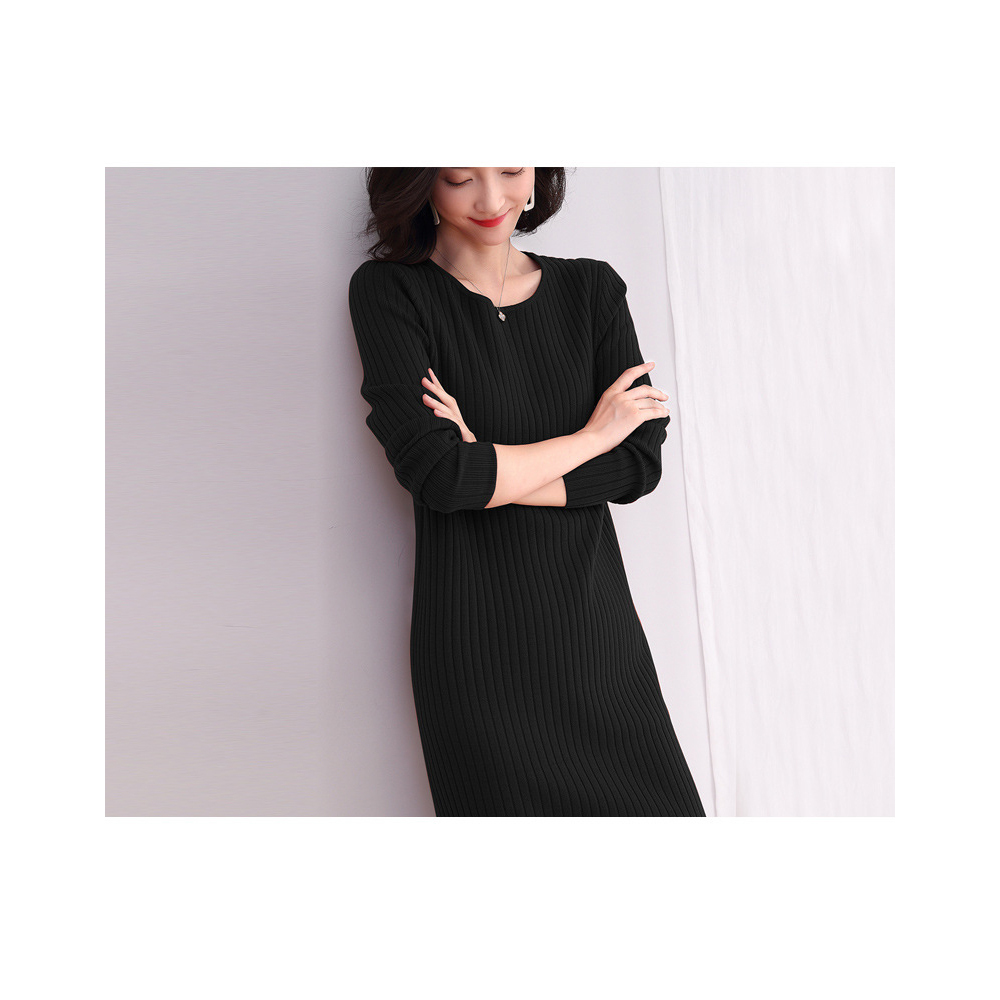 DEER.W 圓領坑條直筒針織洋裝 黑色