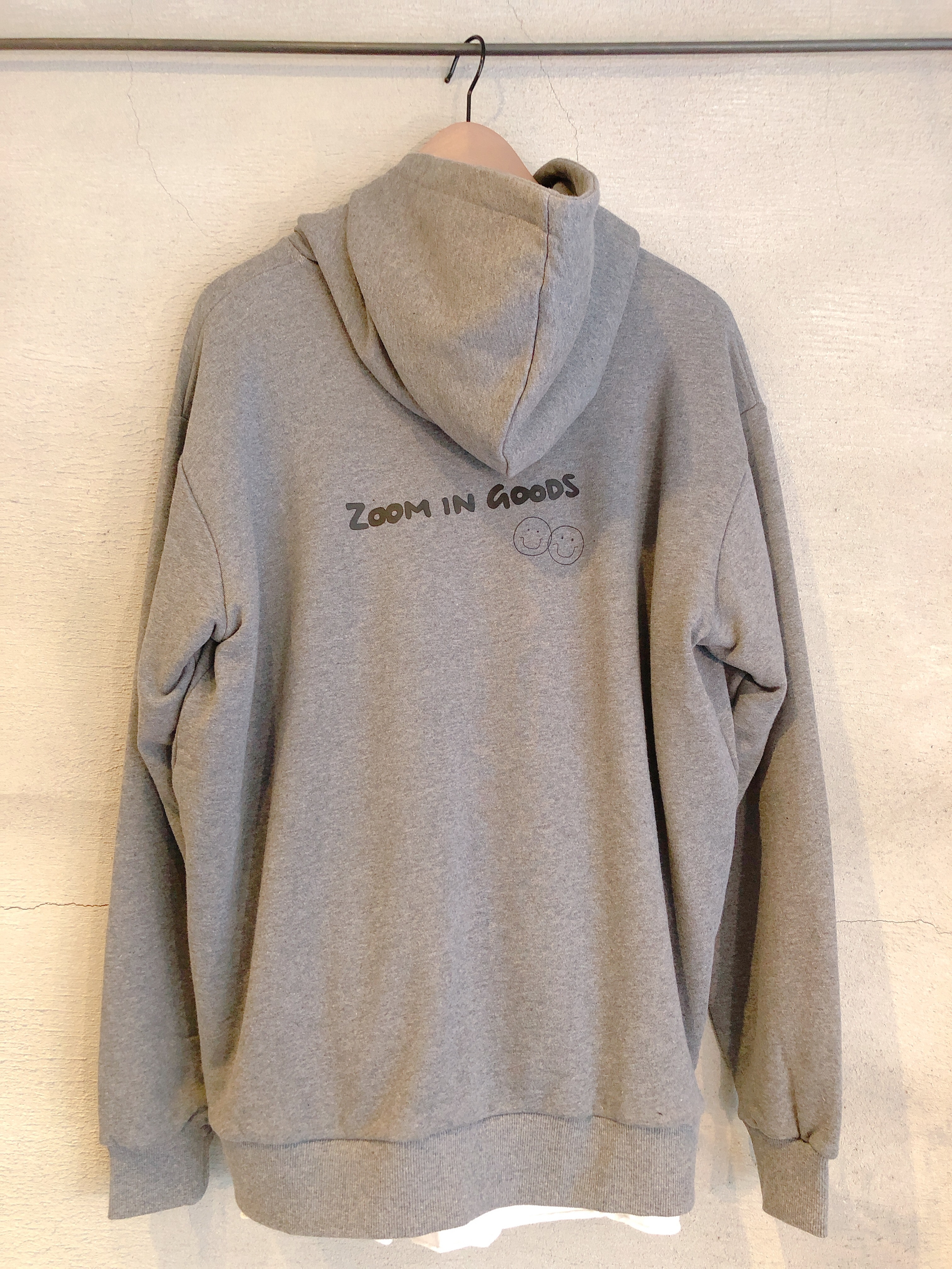 Zoom in goods 「 PLAY 連帽長袖上衣 」