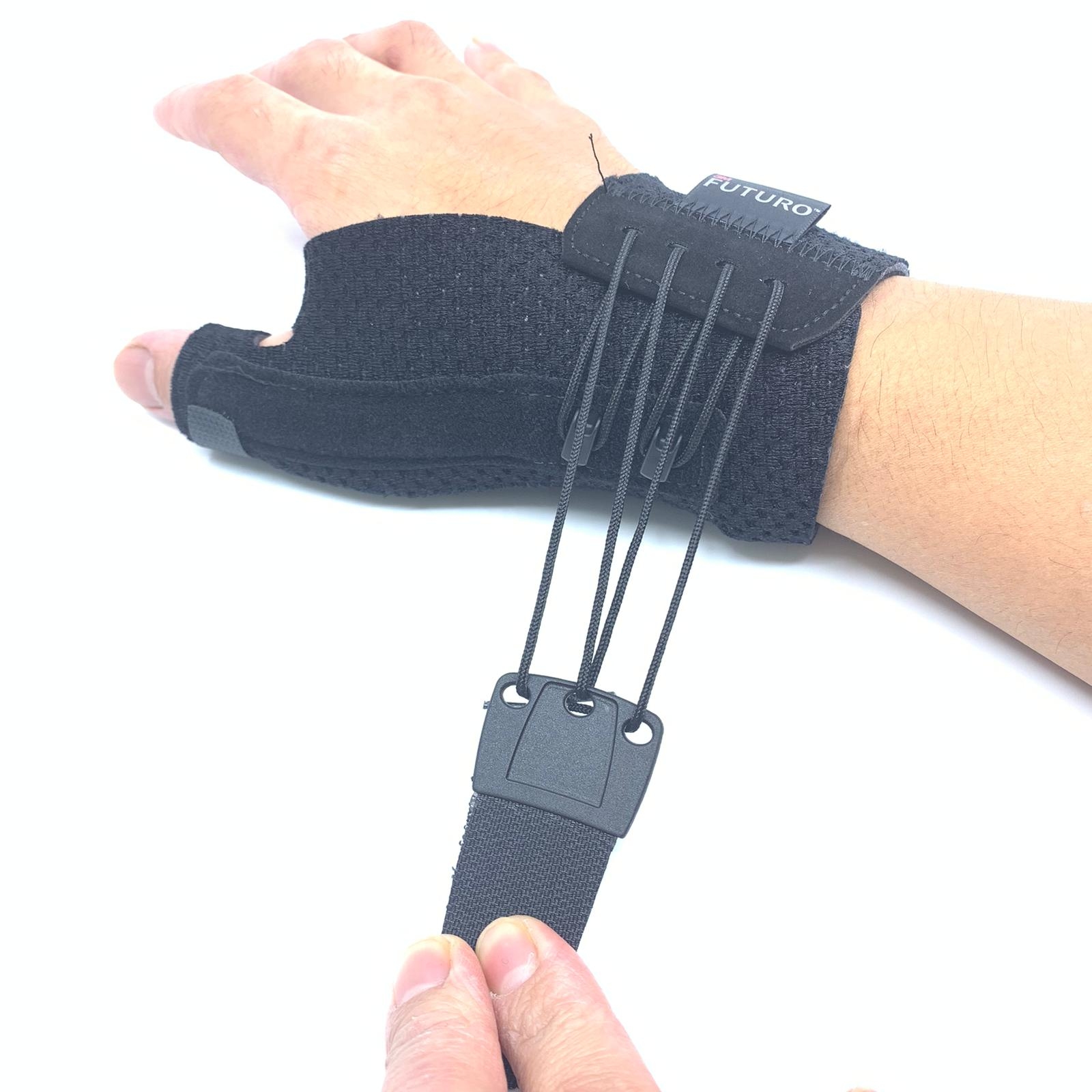 FUTURO 護多樂™拇指護托型護腕