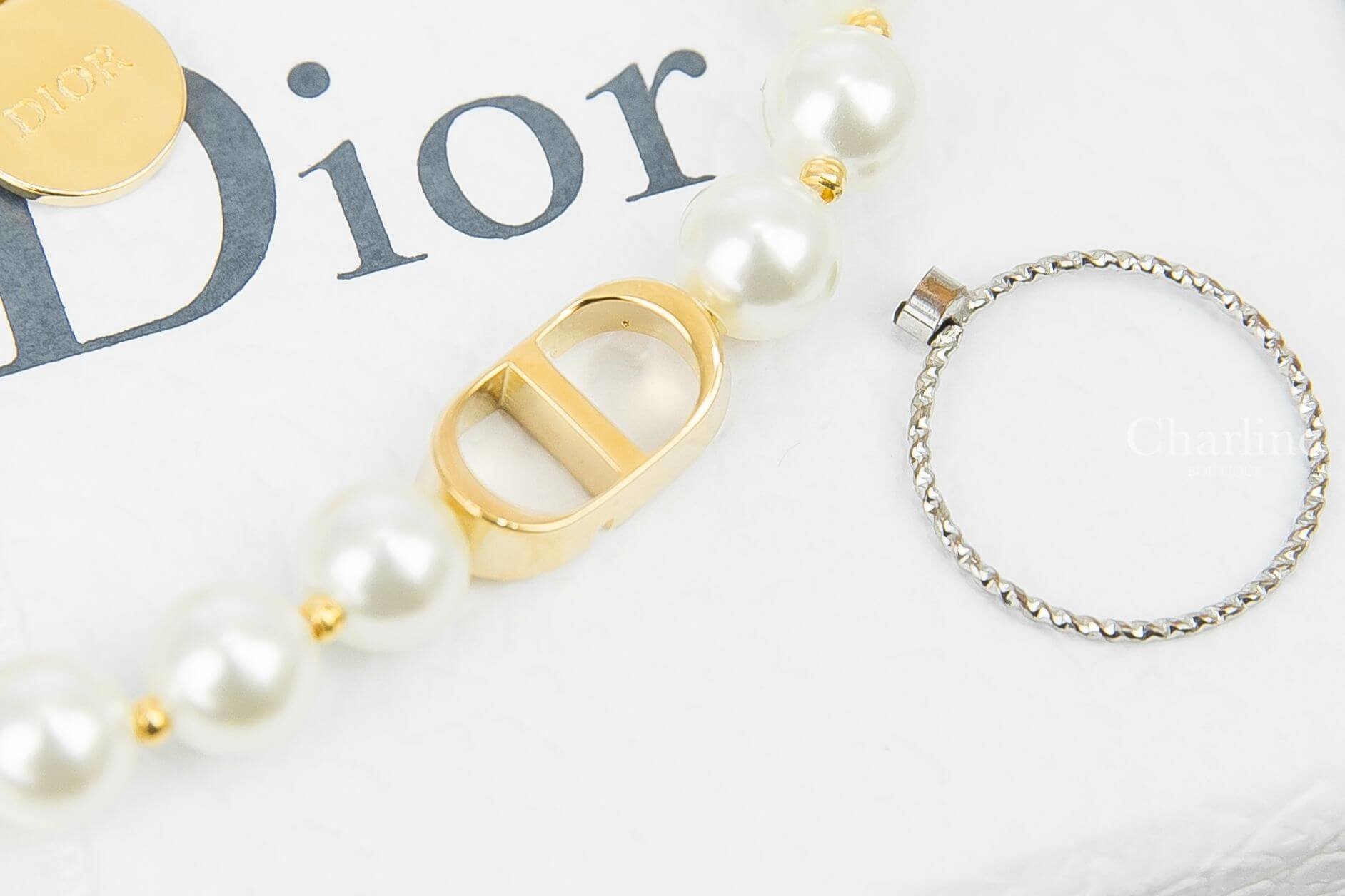 Dior White Resin Bead 30 Montaigne Gold Finish Bracelet 金色CD珍珠手環