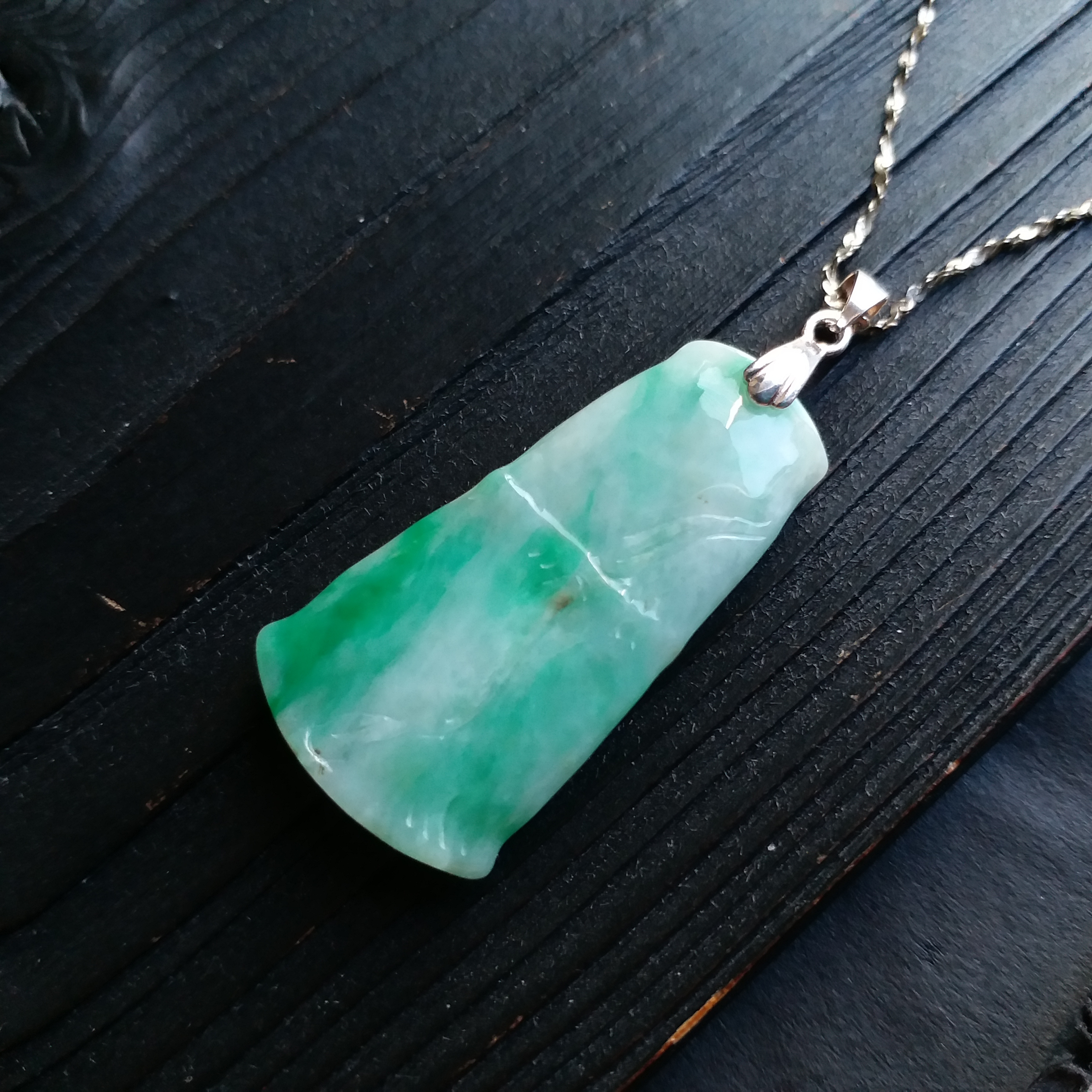 J1663 冰糯飄綠節節高陞吊墜