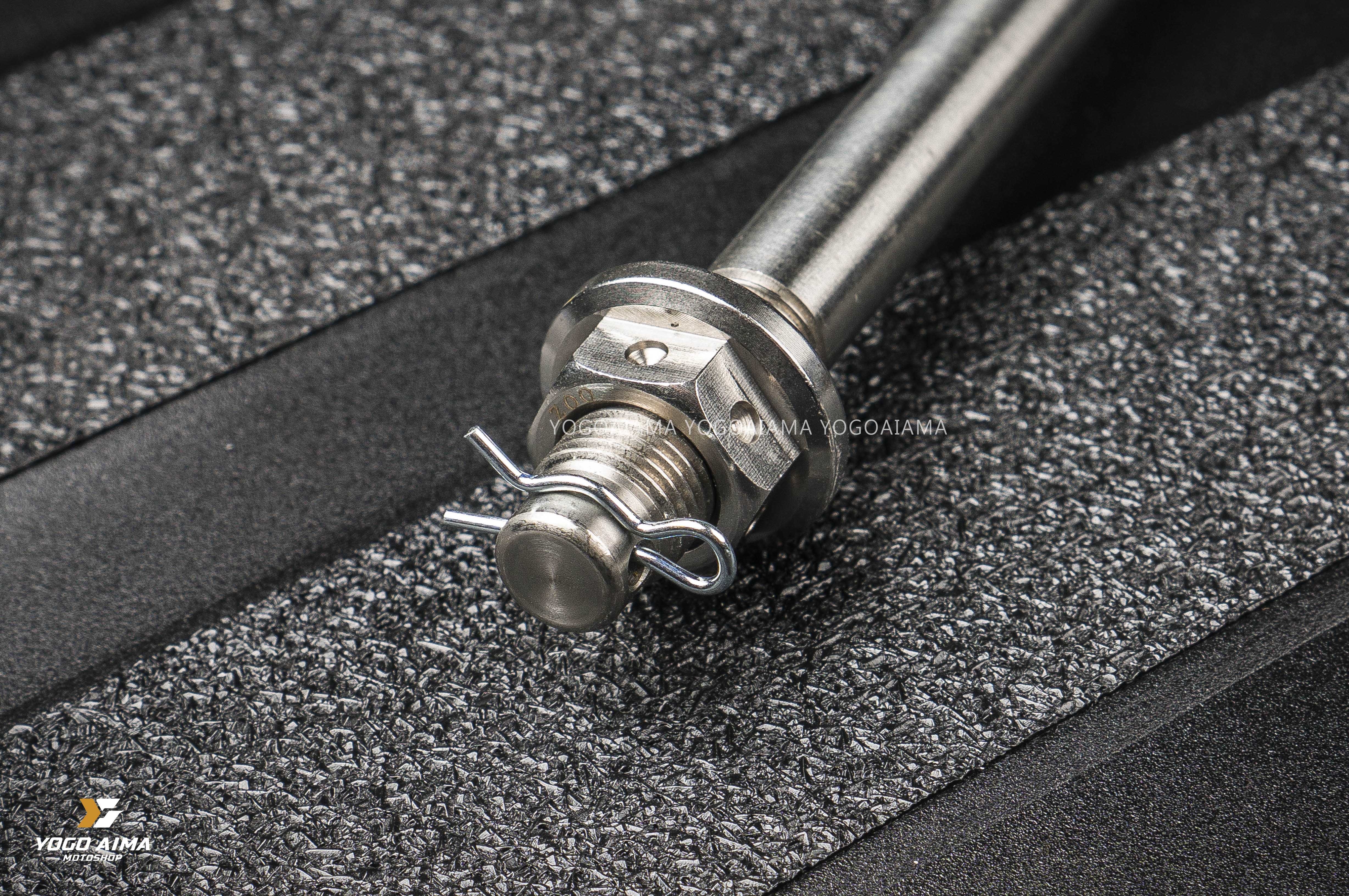 ZOO -白鐵前輪軸心