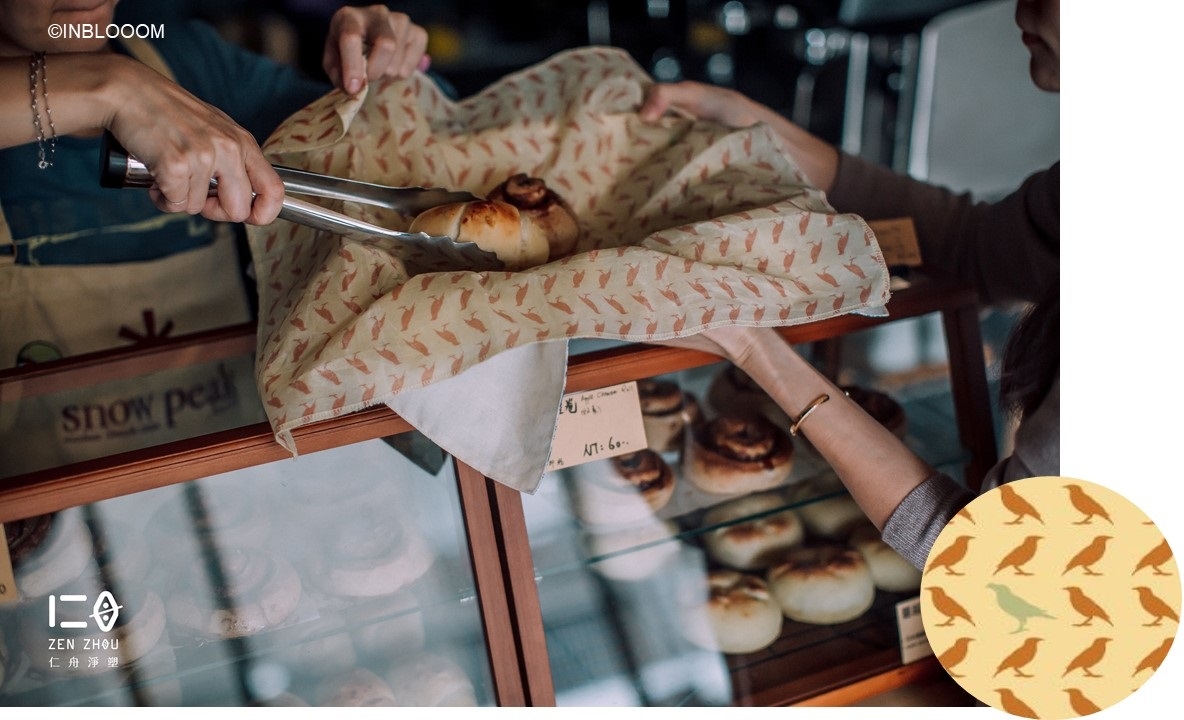 基本款，基本都好用！ 三種尺寸滿足所有保鮮需求。 以手溫塑形，便能服貼鍋碗邊緣。 包覆食材、外帶食物，有它都行！