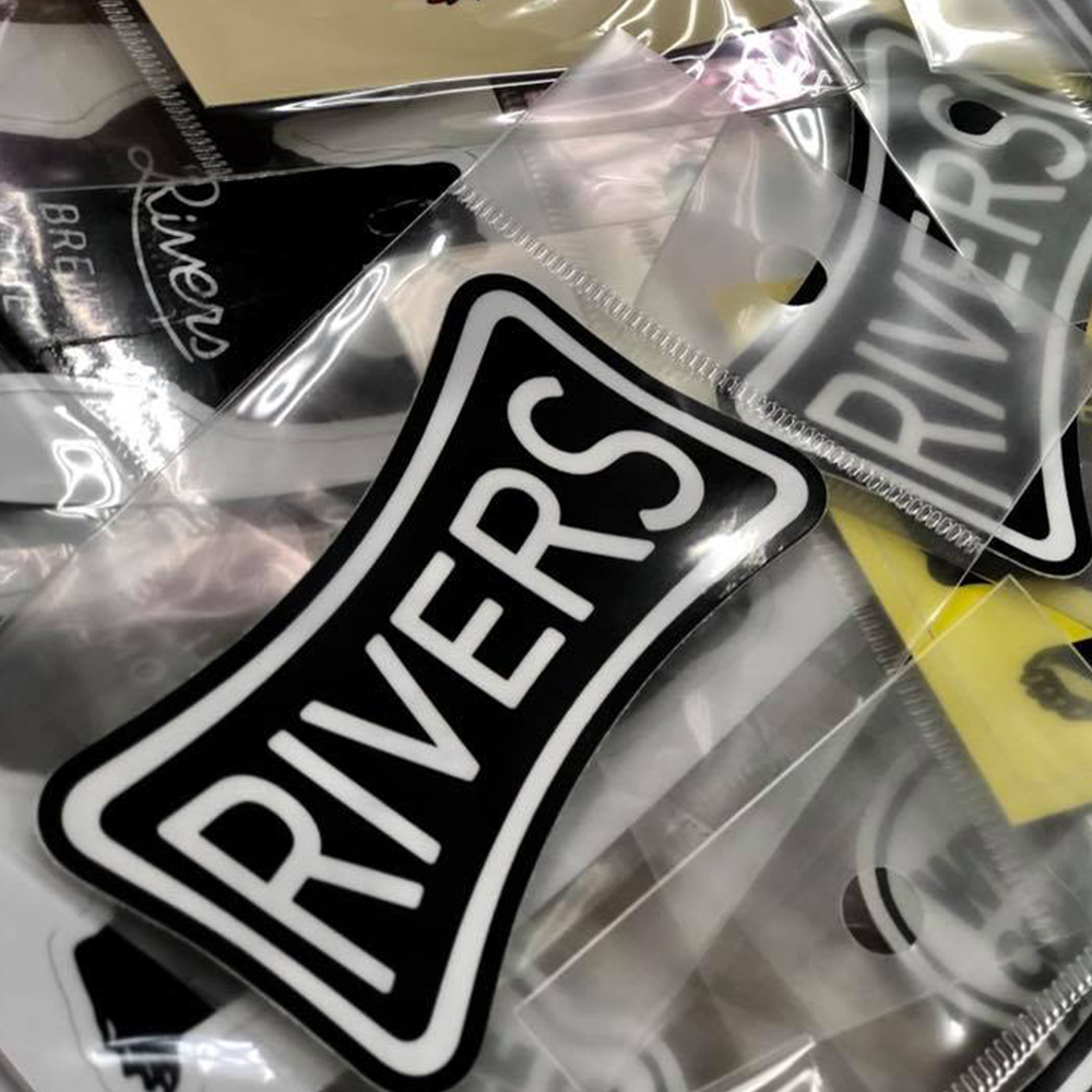 RIVERS STICKER 這是一張很好的貼紙 - RIVERS BLACK