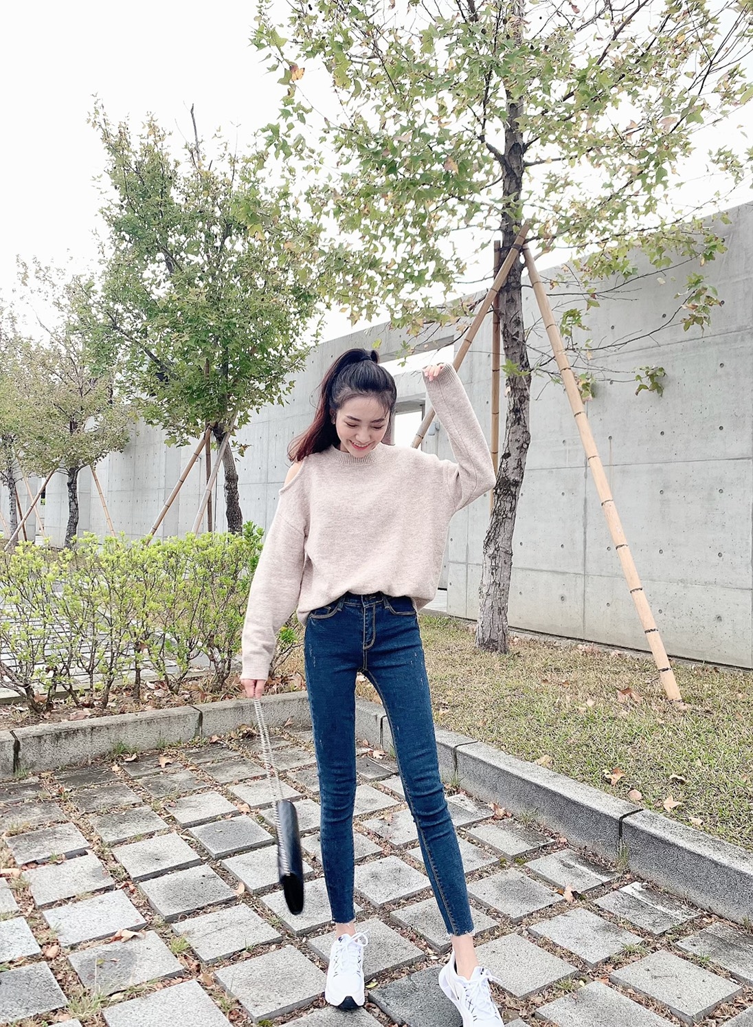 [🔥11.27新品直播］🇰🇷正韓高腰內鬆緊腰超顯瘦彈性刷色九分合身牛仔褲