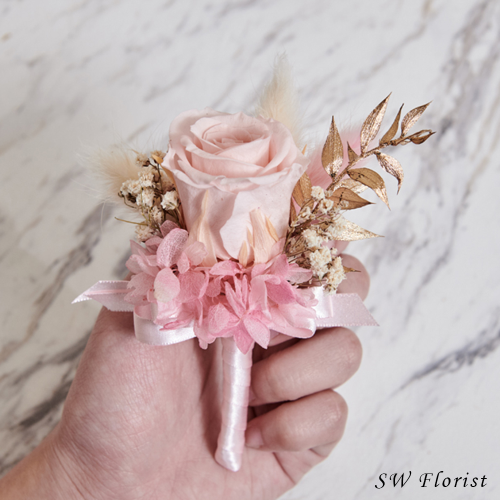 ｜不凋花胸花 乾燥花 淡雅粉 婚禮胸花｜主婚人胸花 婚禮周邊｜