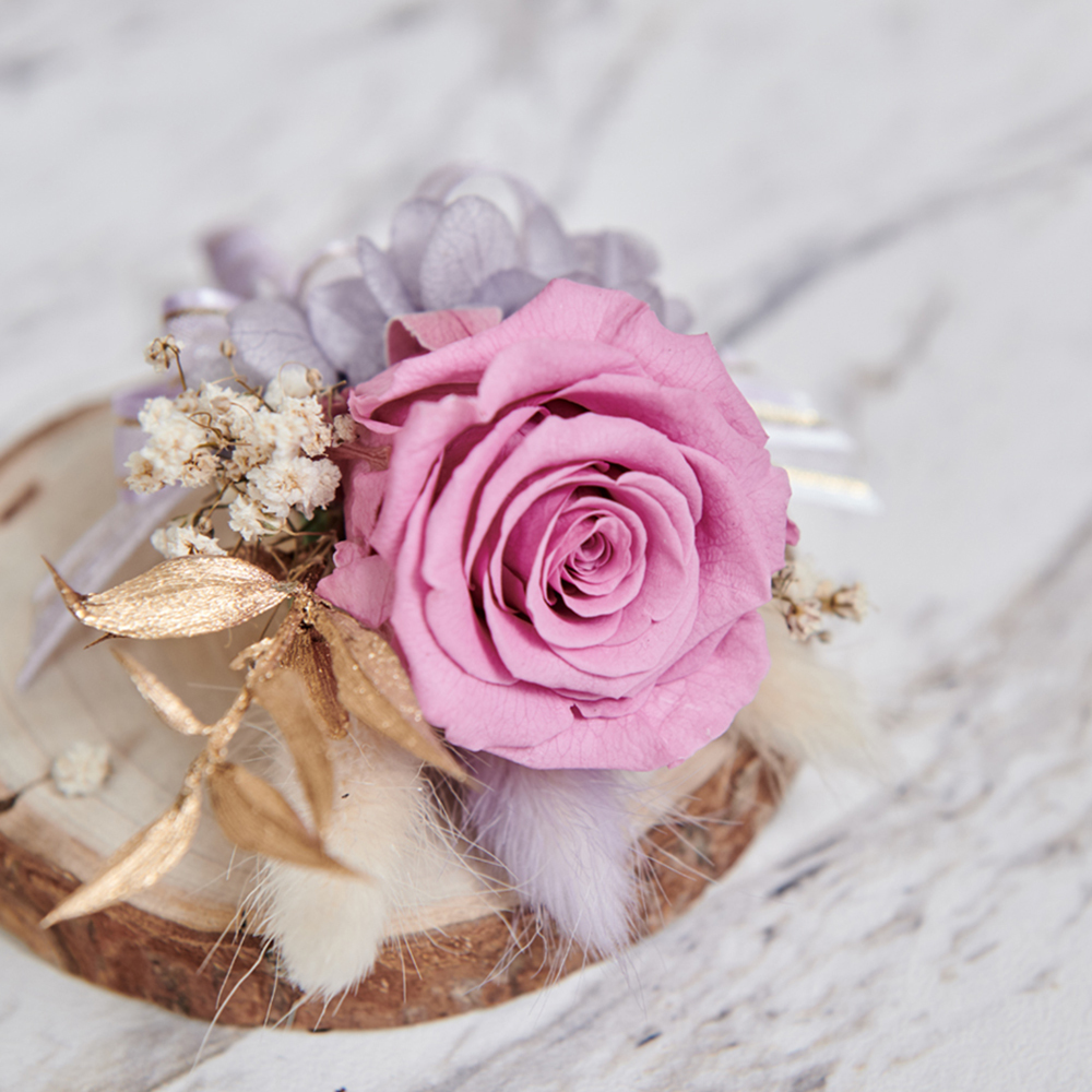 ｜不凋花胸花 乾燥花 葡萄紫 婚禮胸花｜ 主婚人胸花 婚禮周邊｜