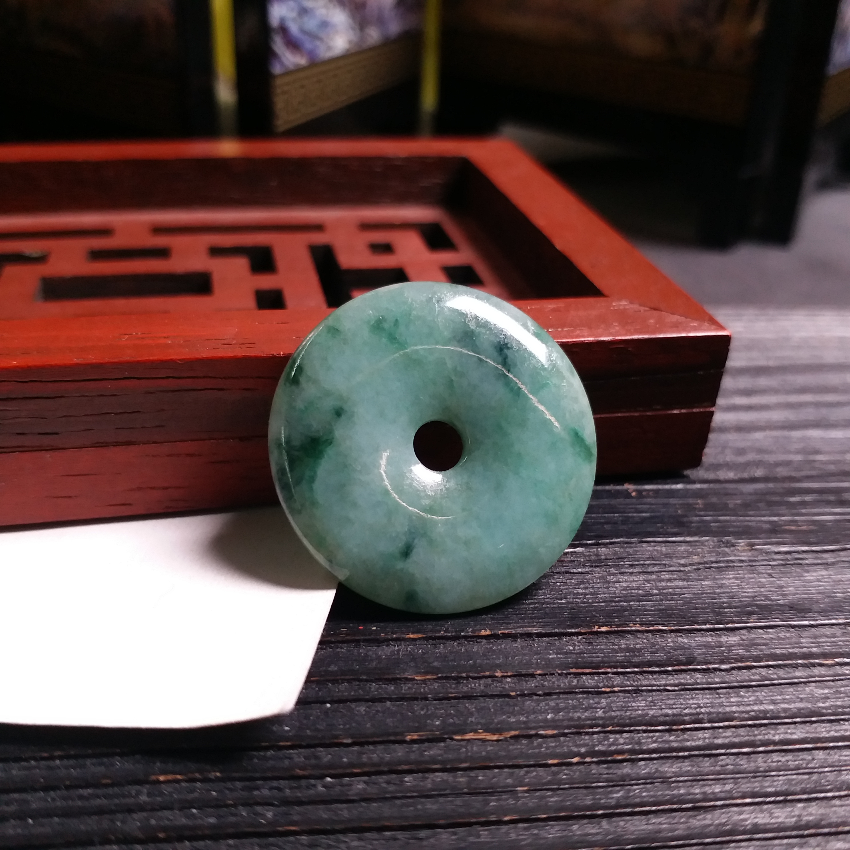 J665K 冰糯滿綠飄花平安扣 (26mm直徑)