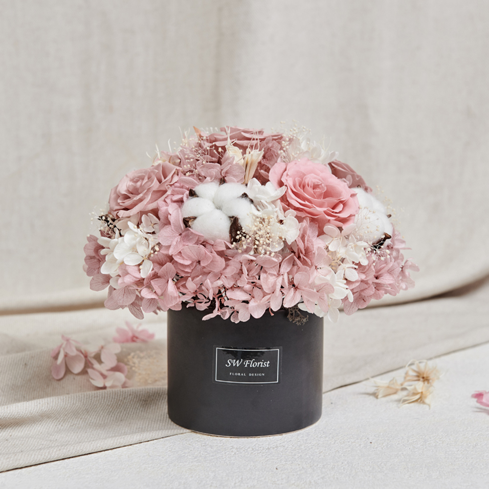 ｜經典款不凋花桌花 永生花 乾燥花 桌花設計 藕荷 圓形 大型桌花 黑盆｜