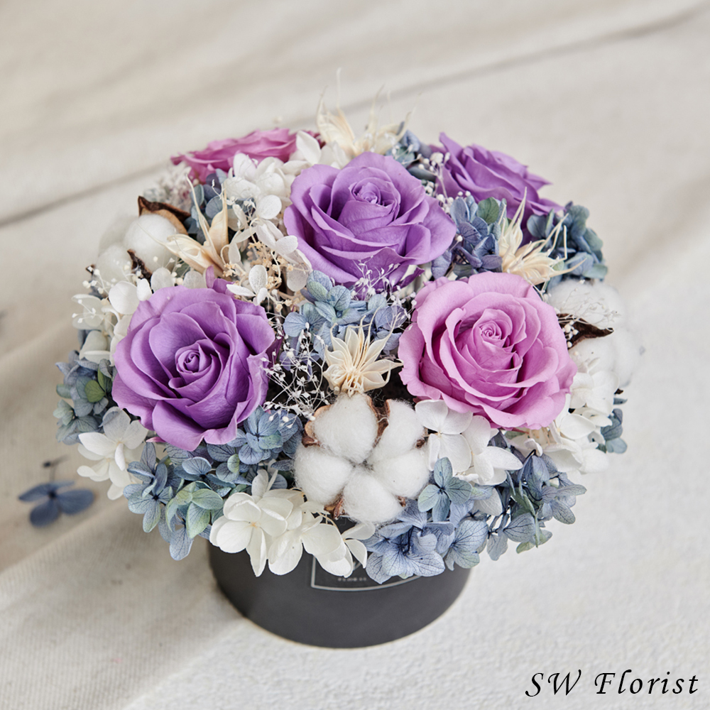 ｜經典款不凋花桌花 永生花 乾燥花 桌花設計 丁香紫 圓形 大型桌花 黑盆