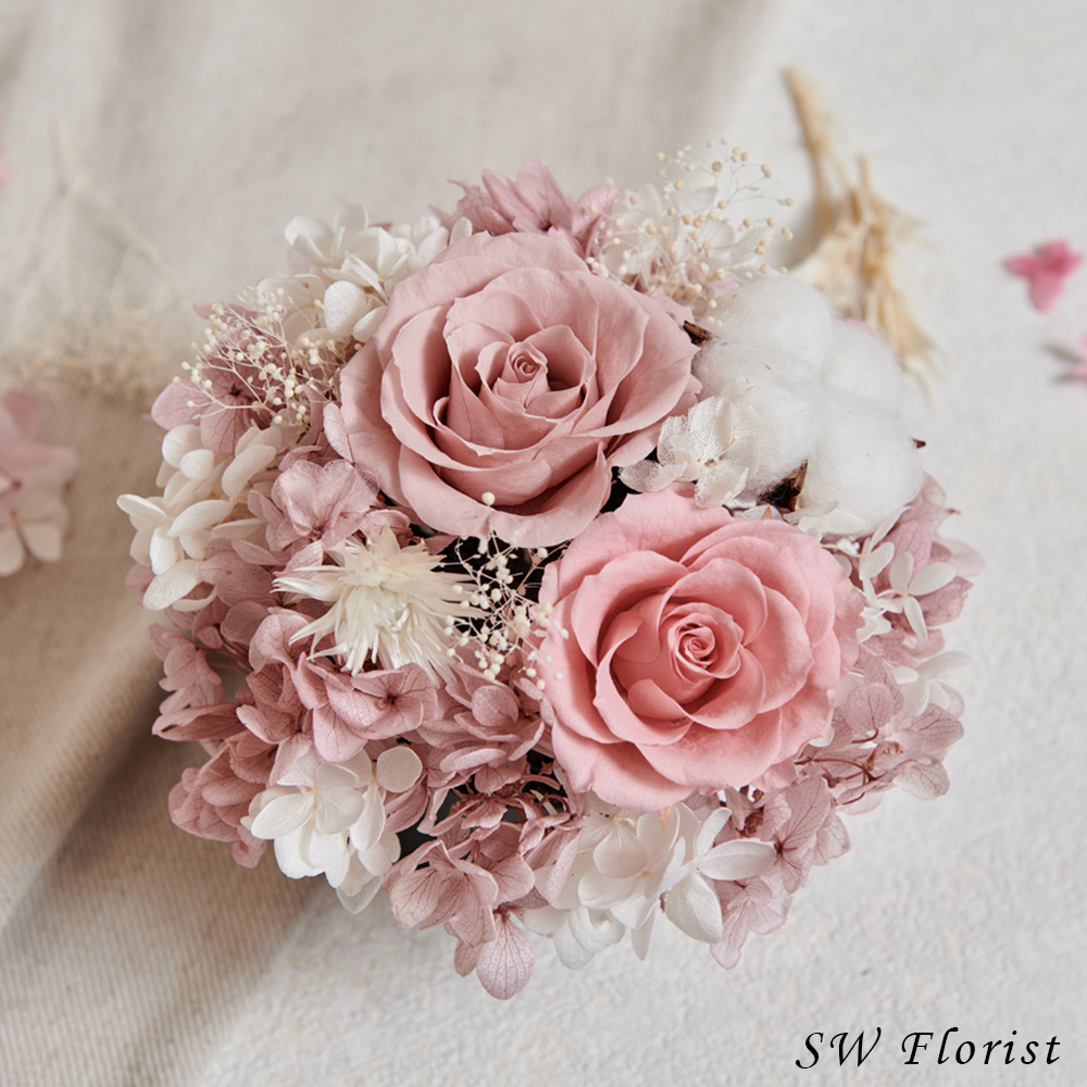 ｜經典款不凋花桌花 永生花 乾燥花 桌花設計 藕荷 圓形 中型桌花 黑盆｜