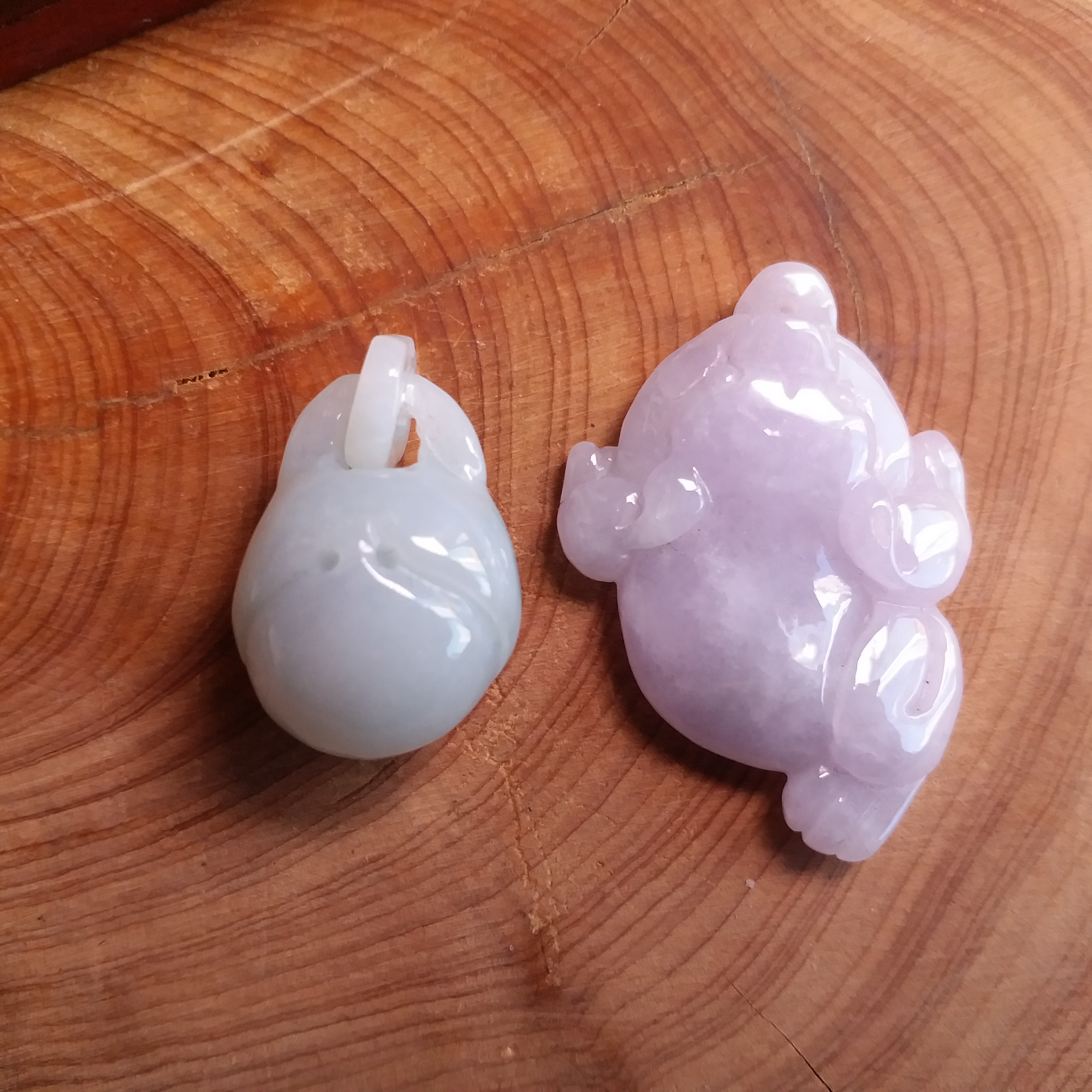 FG12 冰糯紫三腳金蟾+淡綠花蕊吊墜