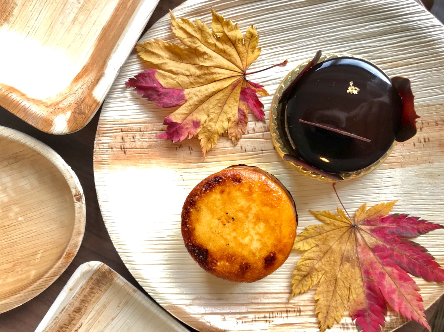 便利也能很優雅 告別不環保不健康的廉價免洗餐具， 仁舟葉子餐盤，溫潤木質感，溫和草木香， 使用方便兼具雅致品味，健康與環保一同美麗！