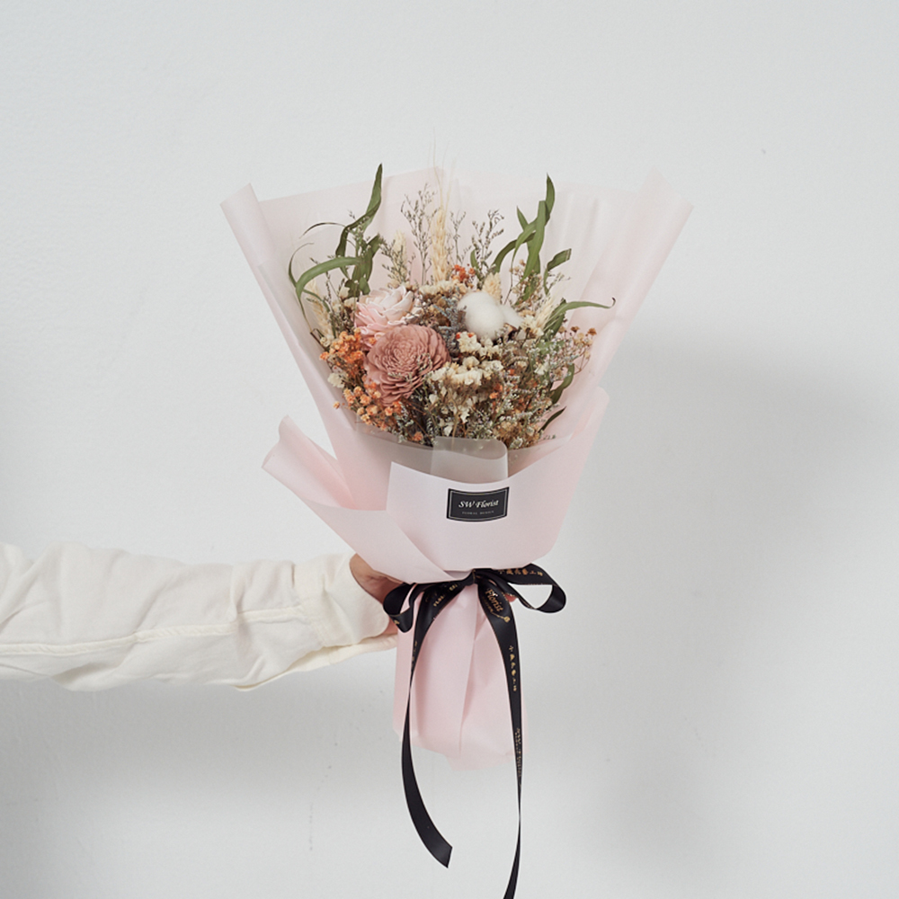 ｜乾燥花束 畢業花束 情人節禮物 歐式庭園 藕粉氛圍 中型花束｜