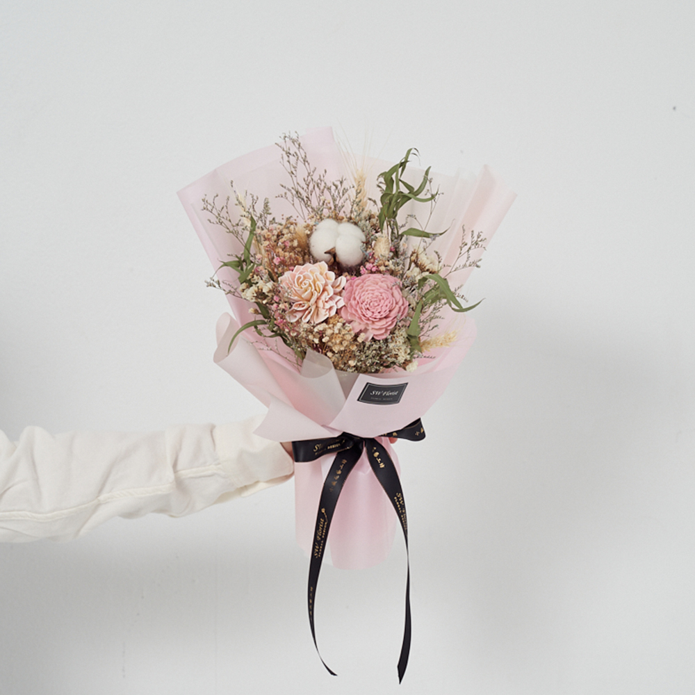 ｜乾燥花束 畢業花束 情人節禮物 歐式庭園 粉色氛圍 中型花束｜