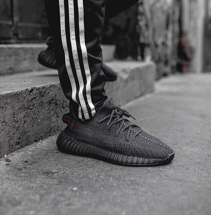 yeezy boost 360 v2 black
