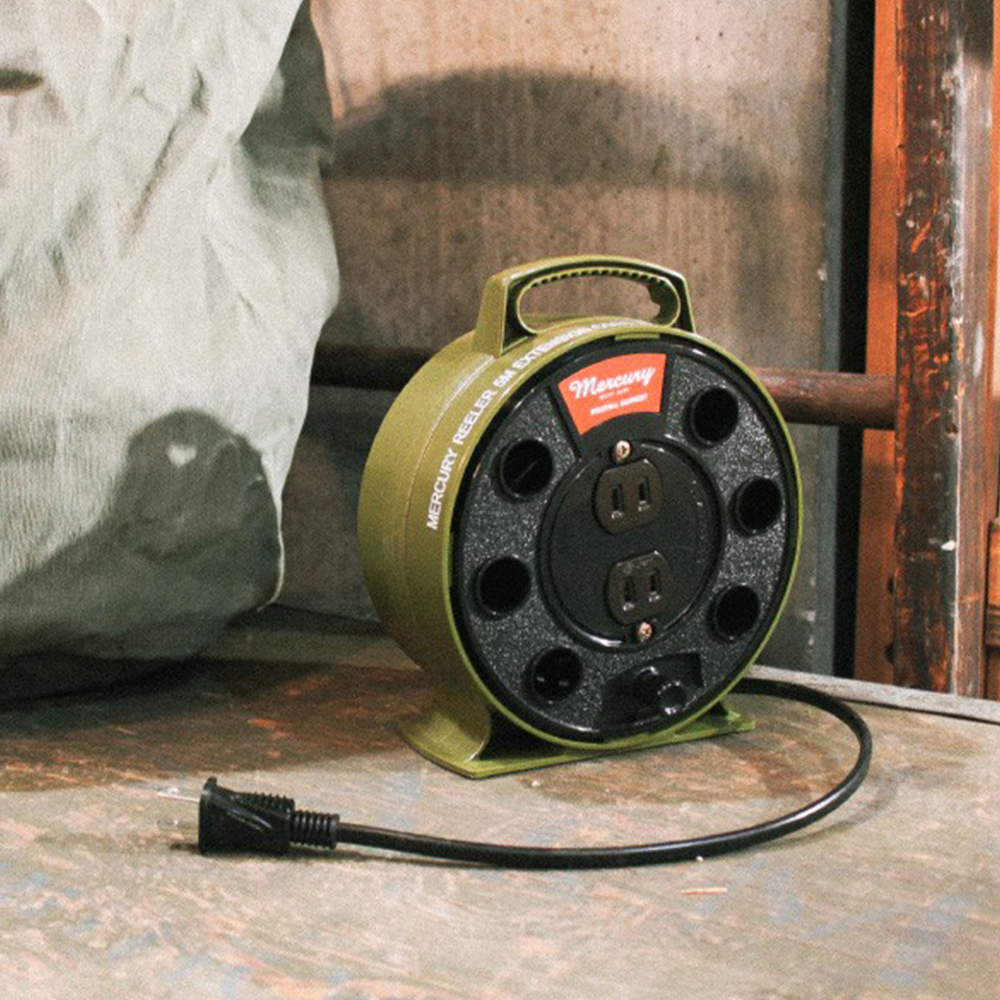 Mercury 工業風捲線式延長座 - 5米