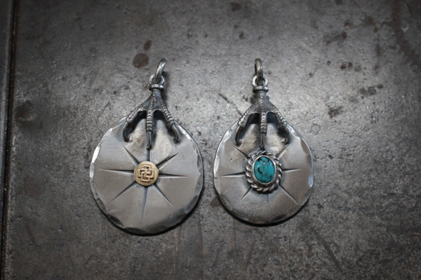 SE-363 鷹腿托金屬吊墜