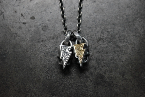 FCT-54稲妻骷髏頭/捲軸吊墜