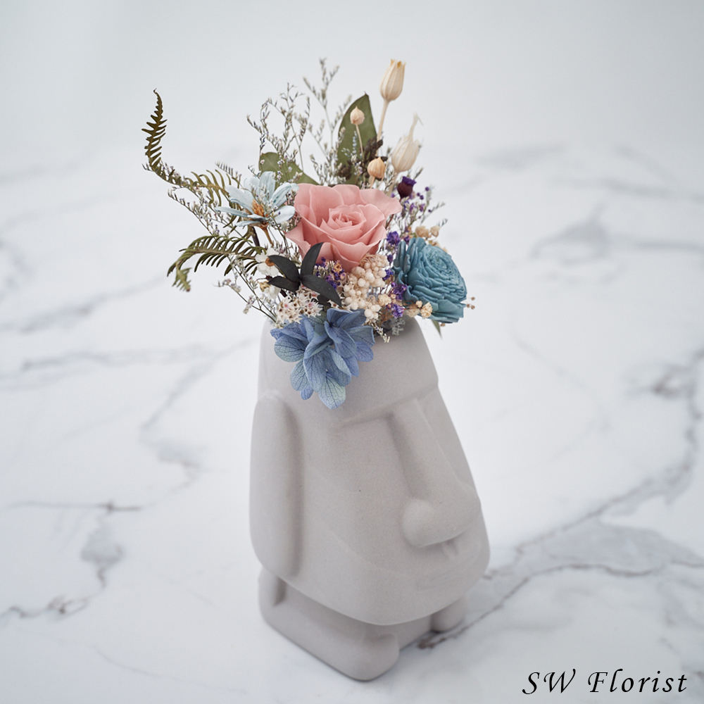 ｜乾燥花桌花 桌花設計 不凋花 莫蘭迪風格 摩艾造型(灰色) 中型桌花｜