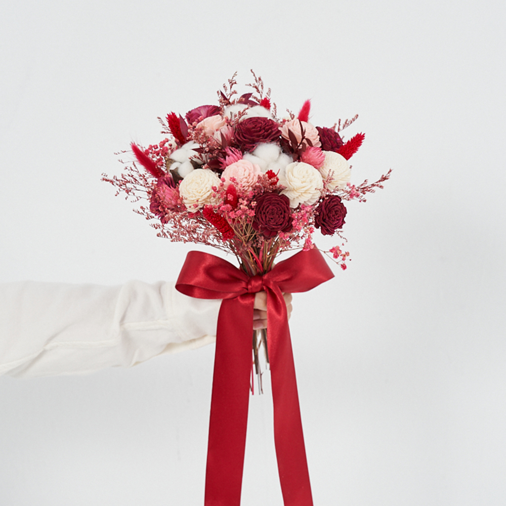 ｜新娘捧花 婚紗捧花 乾燥花 酒紅色系 索拉花｜圓形放射形