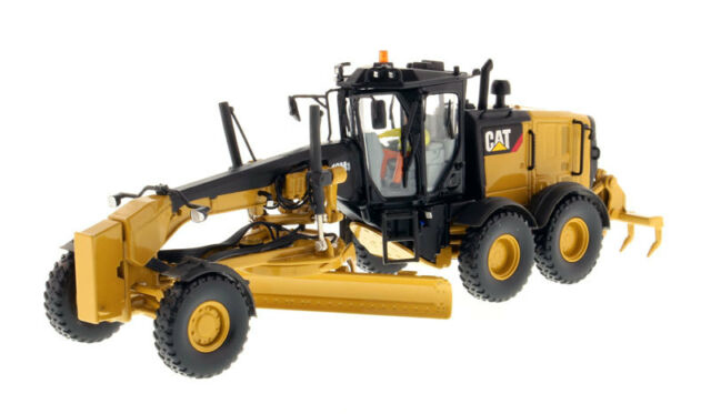 1:50 CAT 12M3 Motor Grader