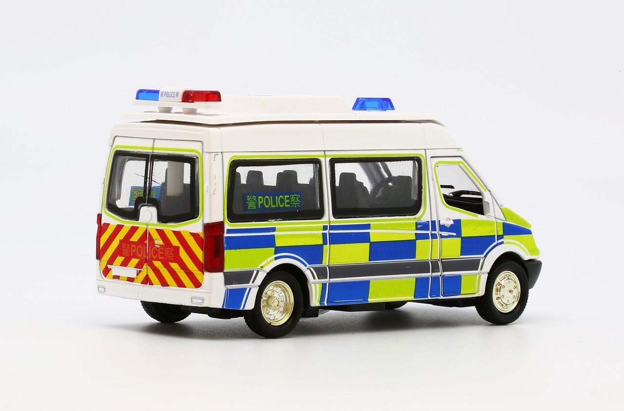 CARVEN 回力合金交通警車