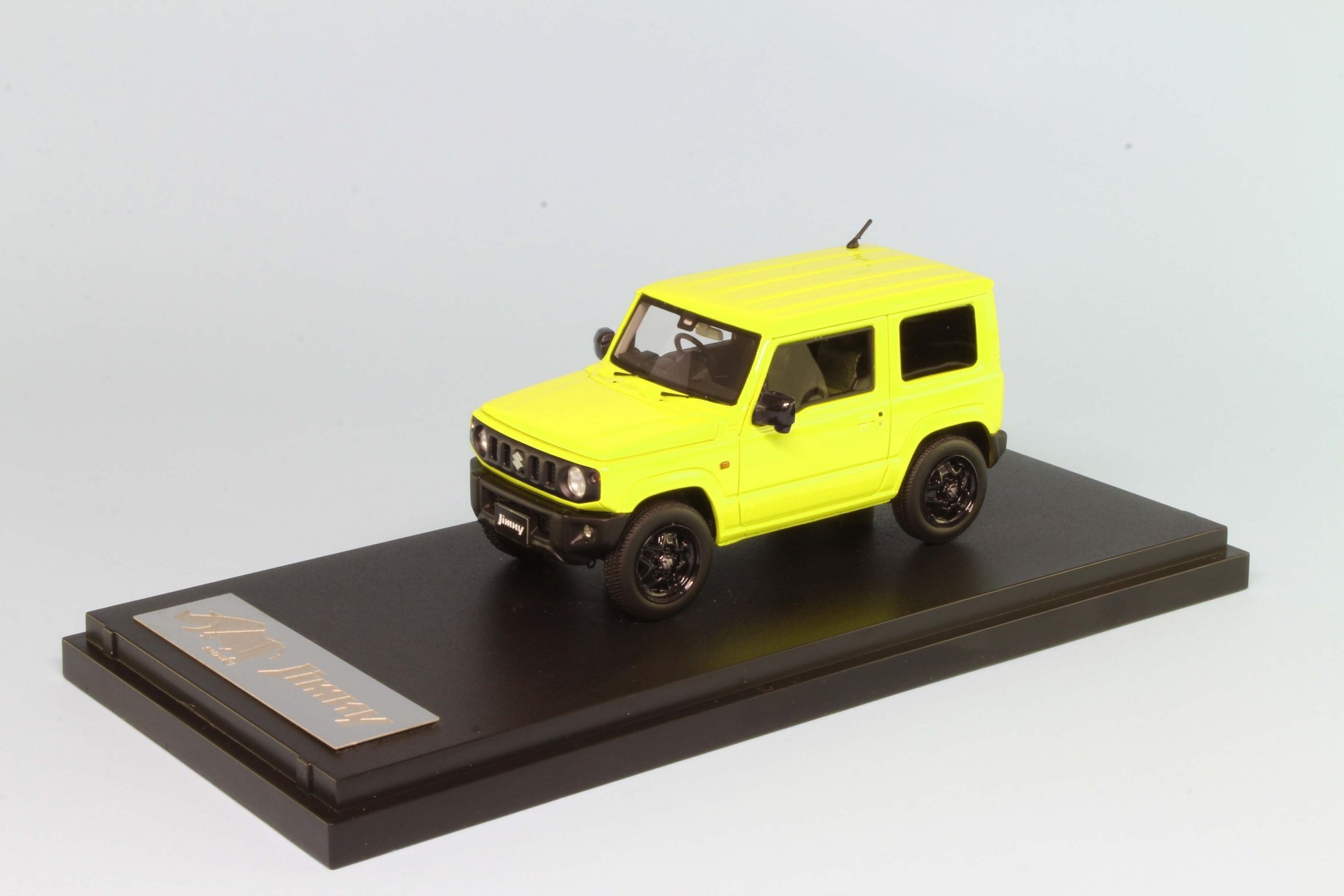 1/43 MAKR43 Suzuki Jimny (JB64W) XC Kinetic Yellow (PM43116Y)