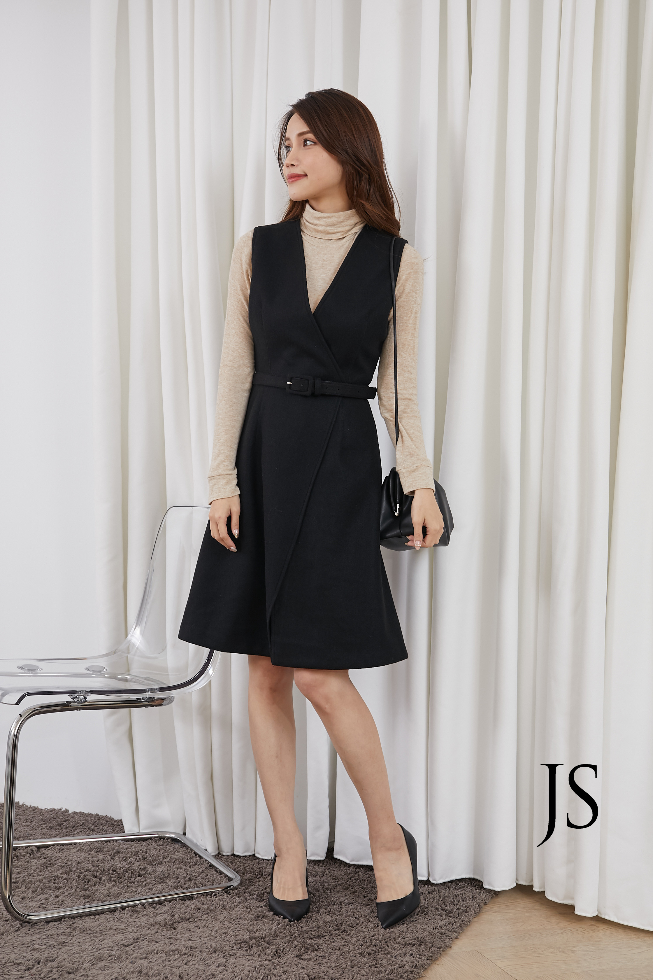 大V腰帶背心洋裝