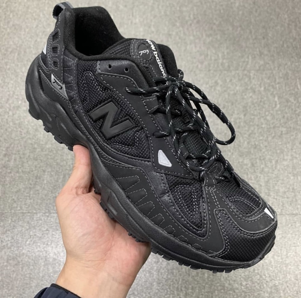 new balance 703 black