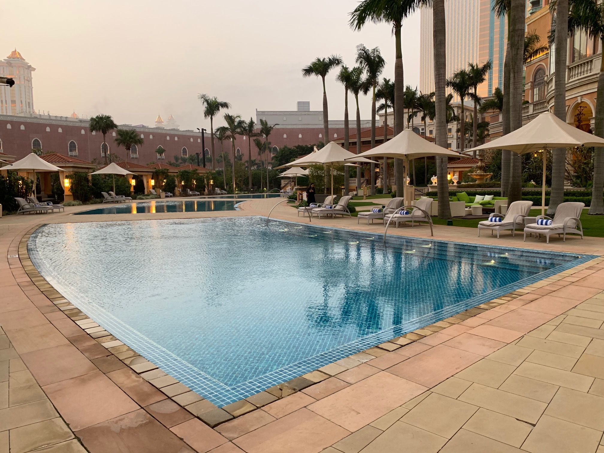 Four Seasons Macau swimming pool