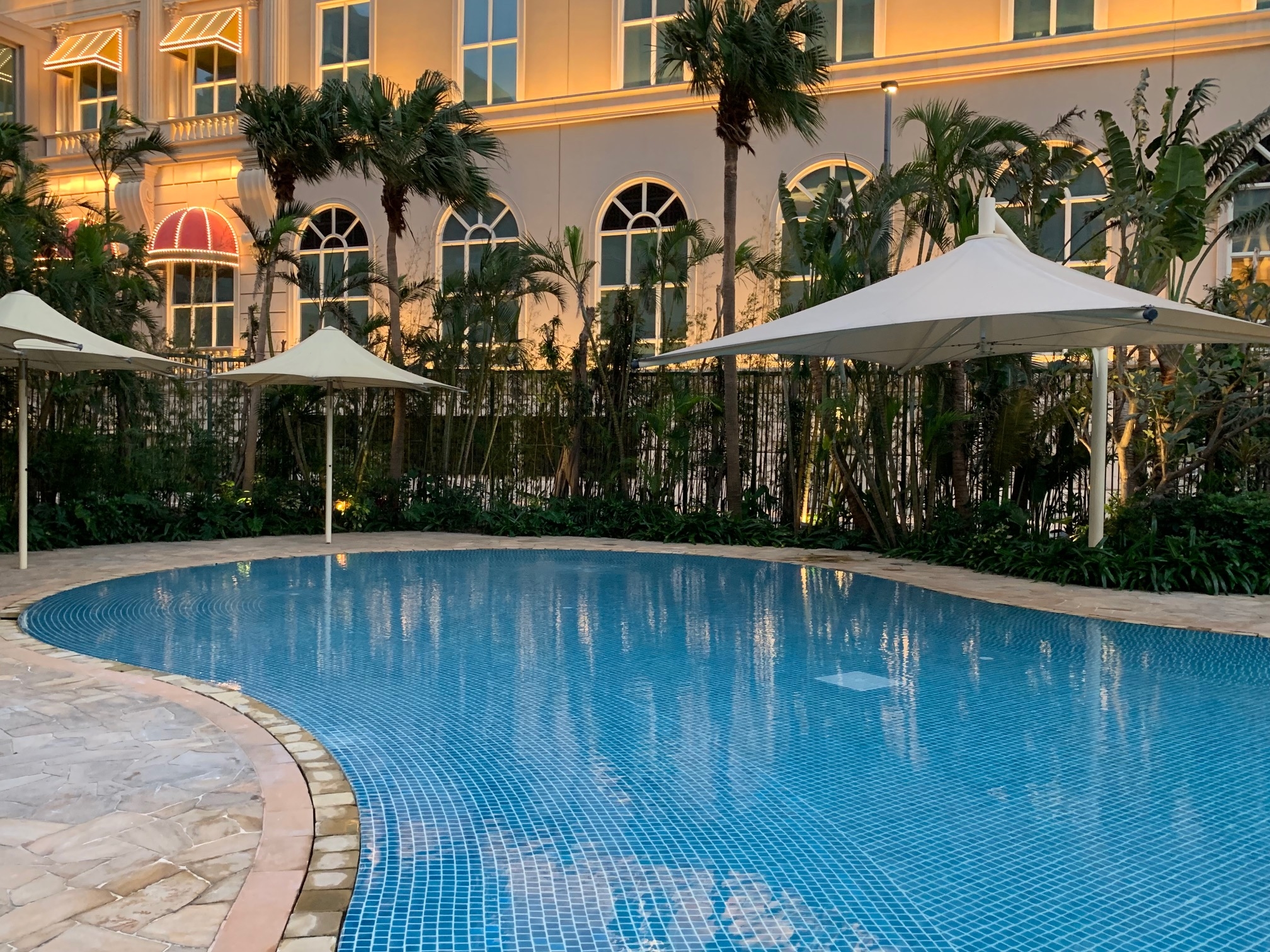 Four Seasons Macau swimming pool