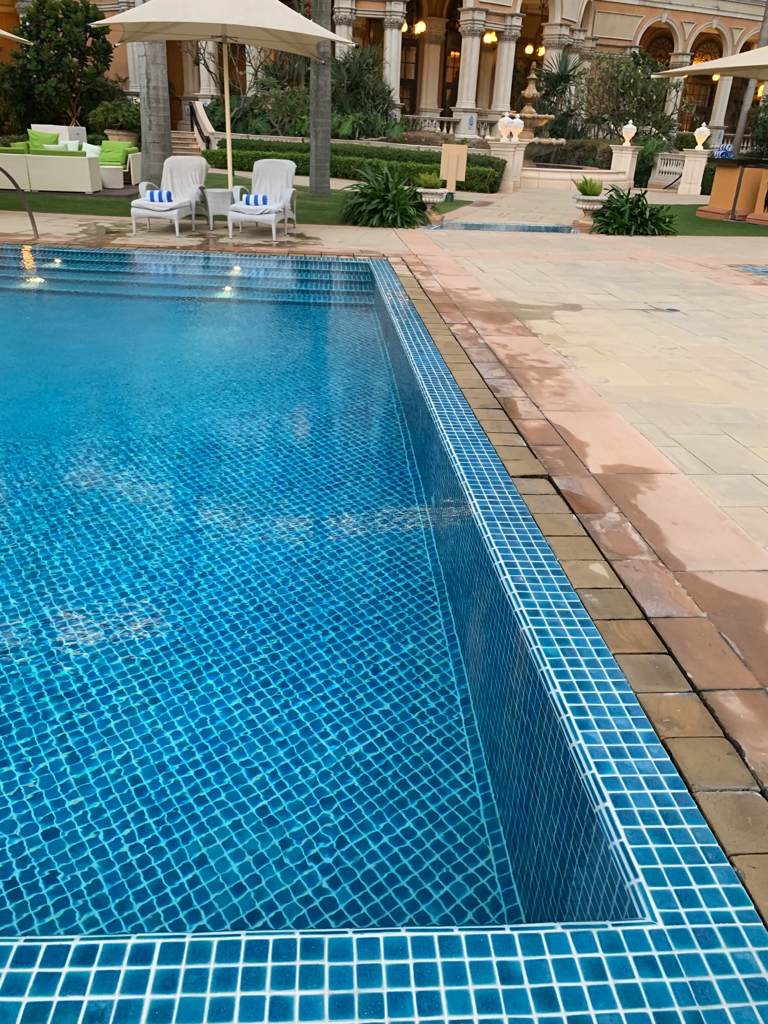 Four Seasons Macau swimming pool
