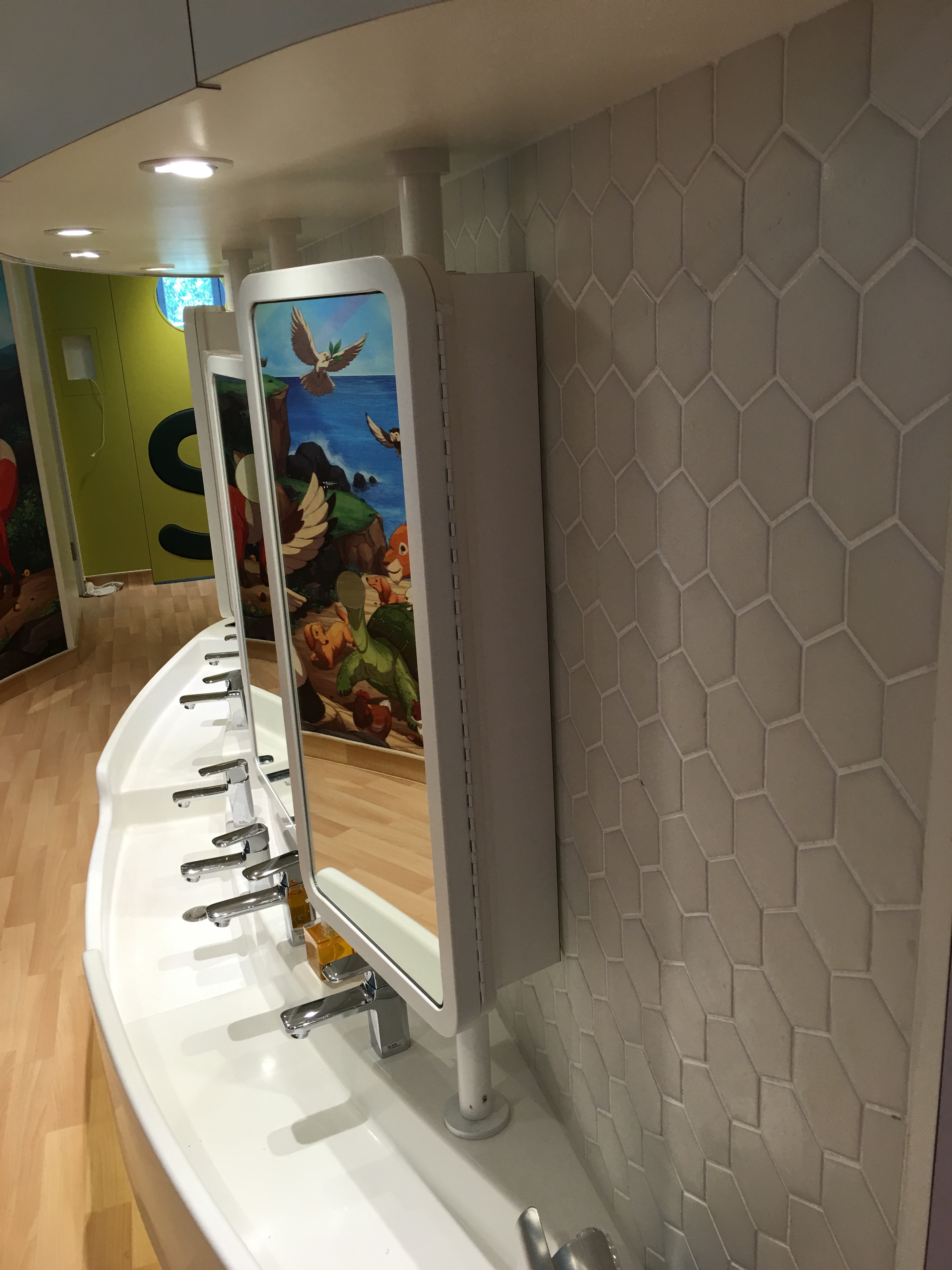 mighty oaks nursery & kindergarten,thai ceramic tile,thai tile honeybee,topworlds