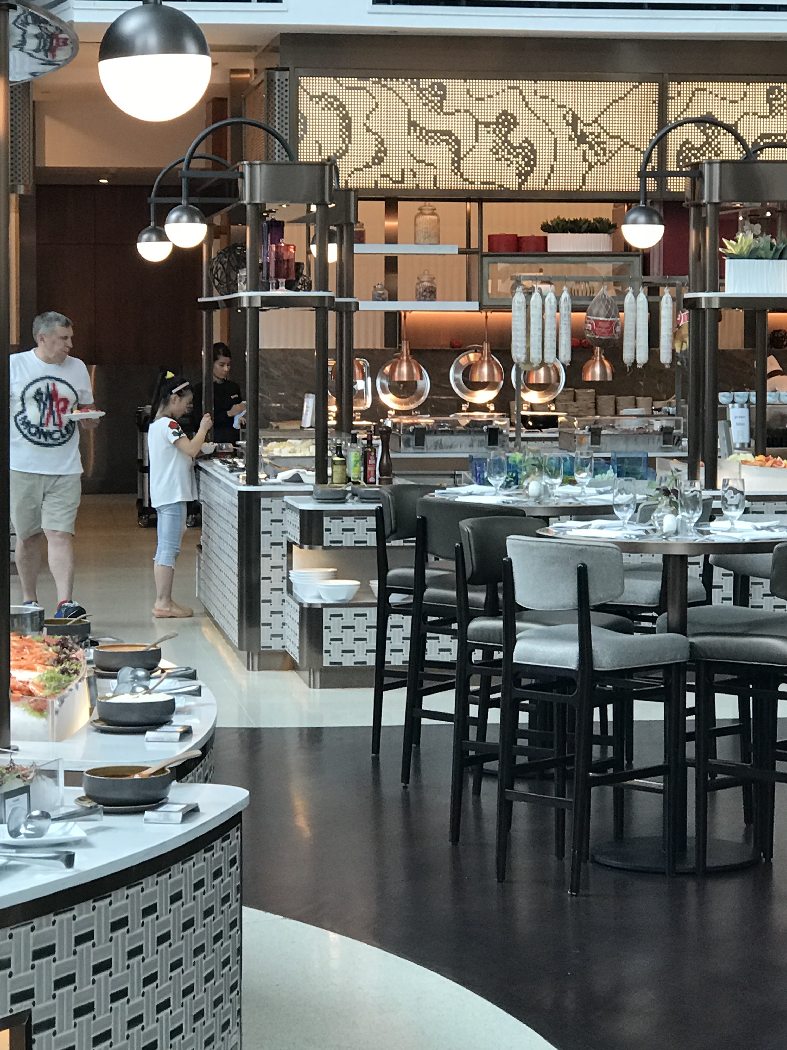 marina bay sands,thai ceramic tile,thai mosaic tile,thai handmade tile,thai tile sd bars,topworlds