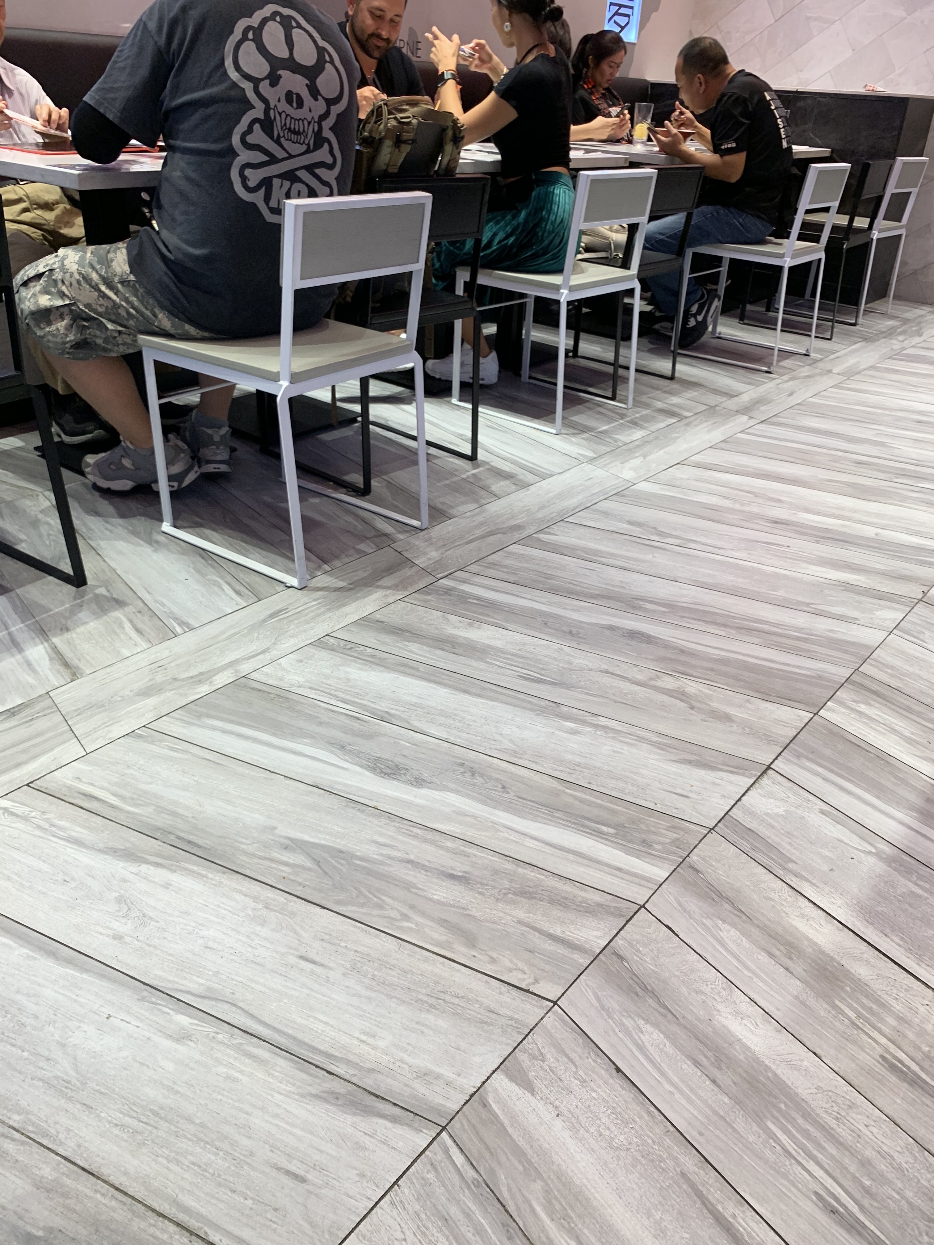 ajisen ramen yau ma tei,china glazed porcelain tile,china glazed ceramic tile,topworlds