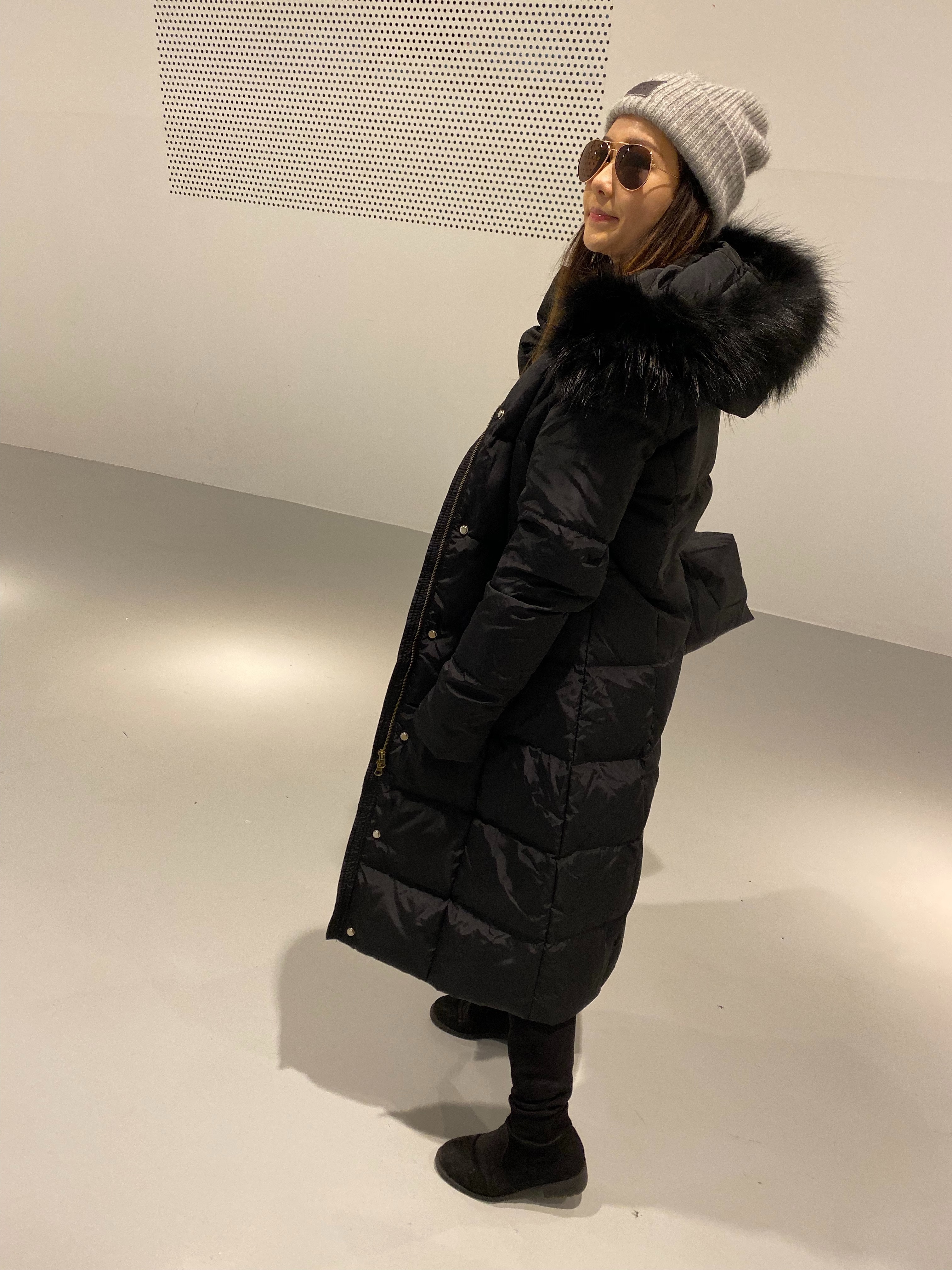 Korea 🇰🇷  <現貨> 東大門-出國必備！防潑水－8KG超修身羽絨外套！ 全身包緊緊長版羽絨外套 兩色 穿上非常顯瘦！