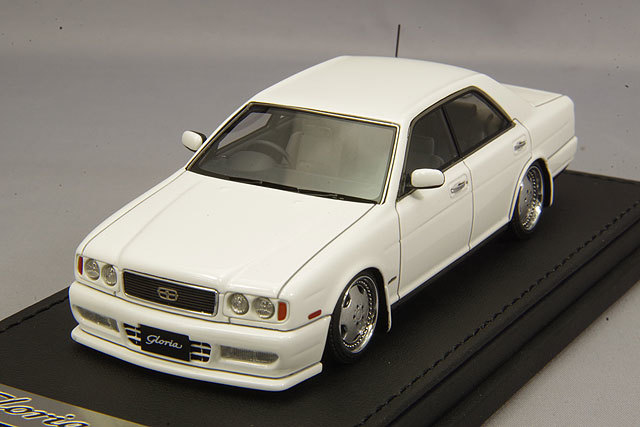 1/43 IG Nissan Gloria (Y32) Gran Turismo Ultima White (IG1267)