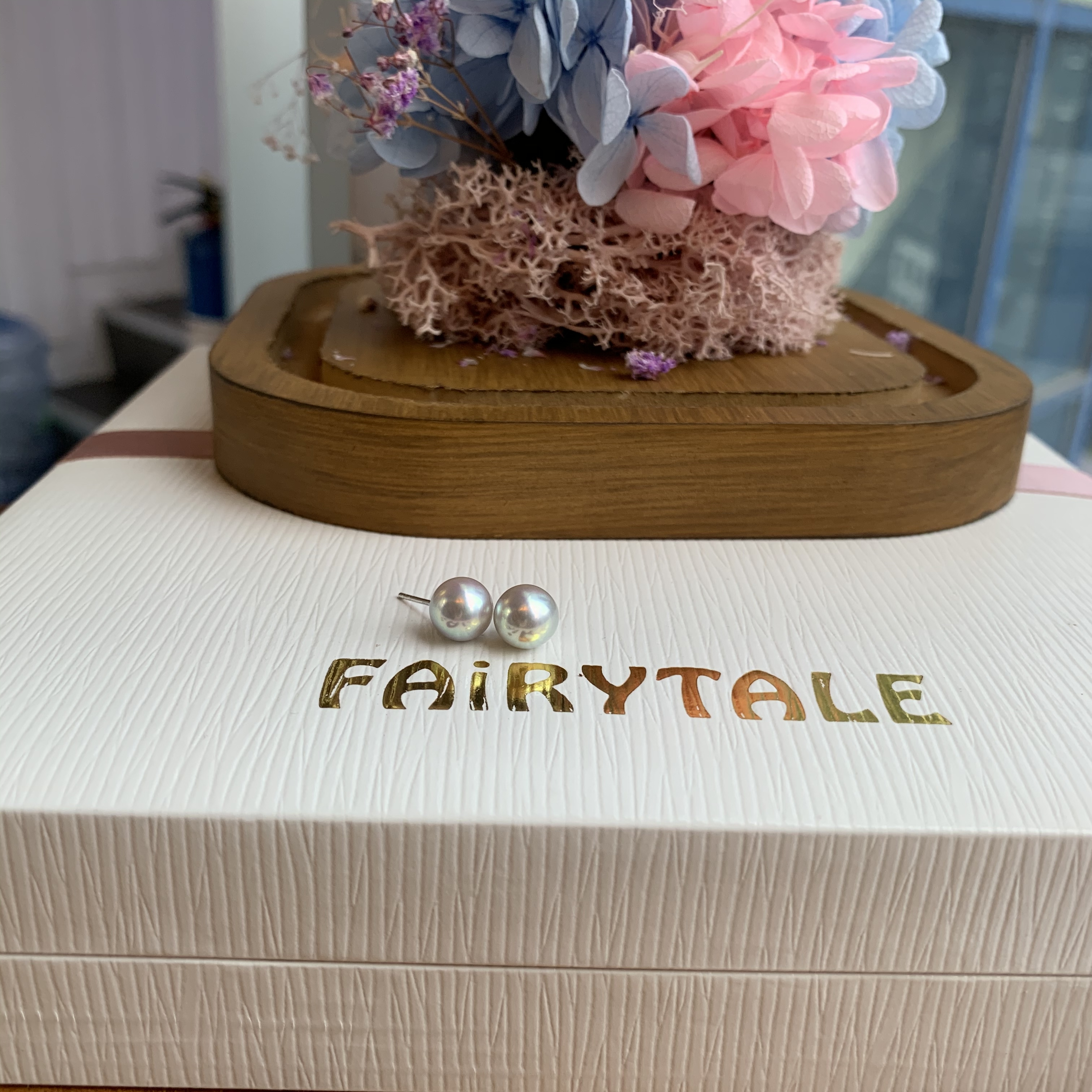 18K金天然銀藍色Akoya珍珠耳釘