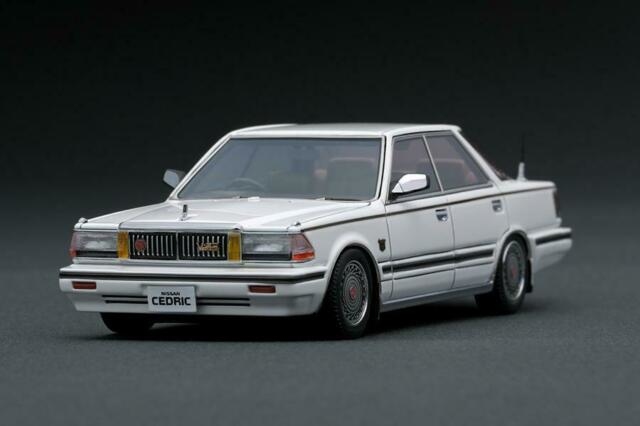 1/43 IG Nissan Cedric (Y30) 4Door Hardtop Brougham VIP White (IG1418)