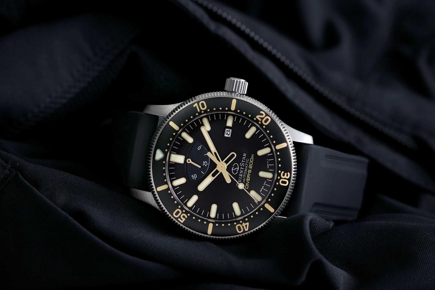 萬年鐘錶 - ORIENT STAR  東方之星 DIVERS 200M 機械潛水錶錶  RE-AU0303B  錶徑 43.6mm